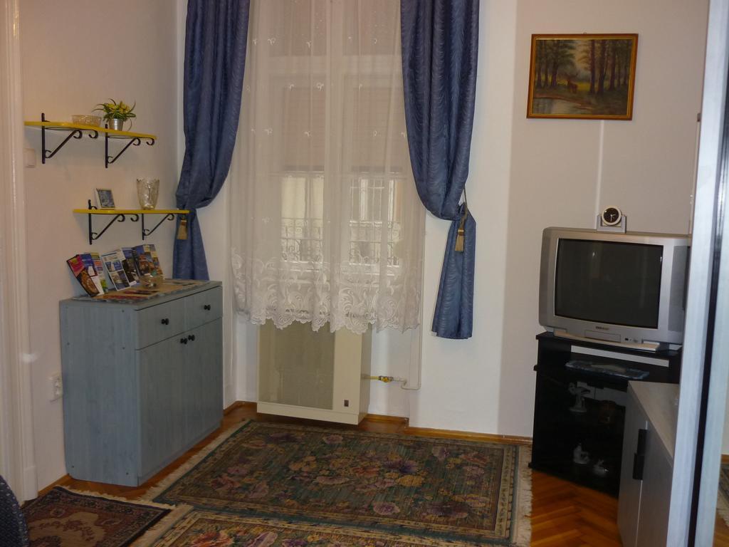 Joe Apartman Boedapest Buitenkant foto