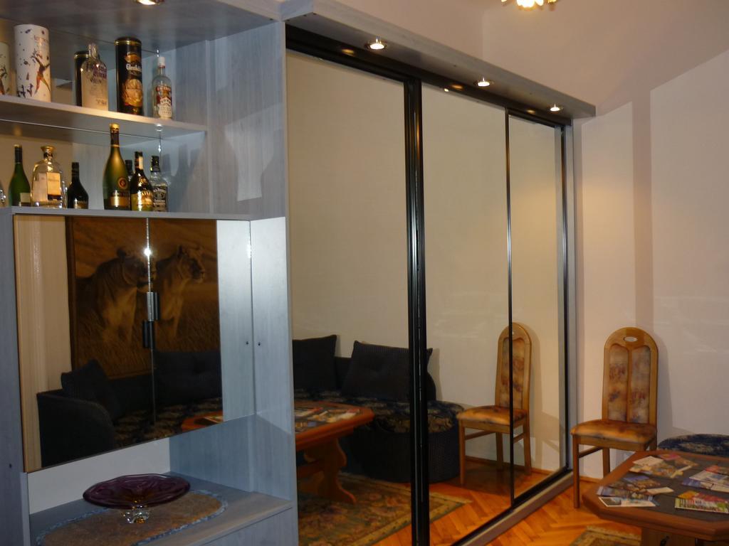 Joe Apartman Boedapest Buitenkant foto